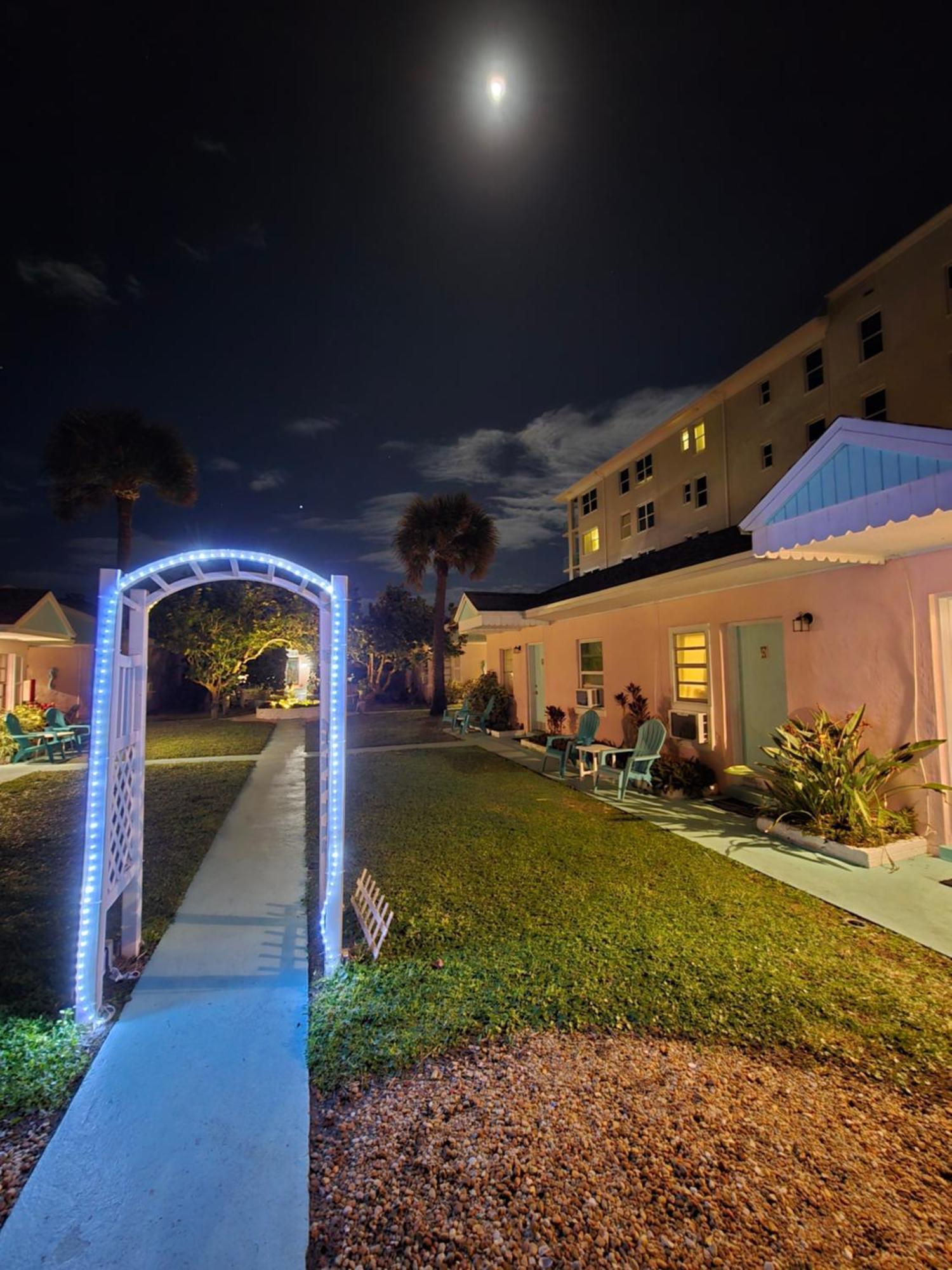 אינדיאלנטיק Oceanfront Sea Scape Motel מראה חיצוני תמונה
